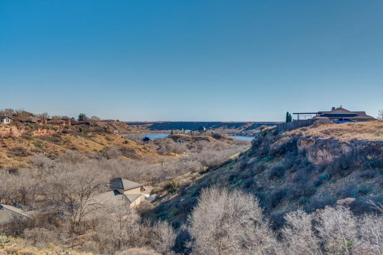 Photo 8 — 15 Surrey Circle, Ransom Canyon, TX 79366