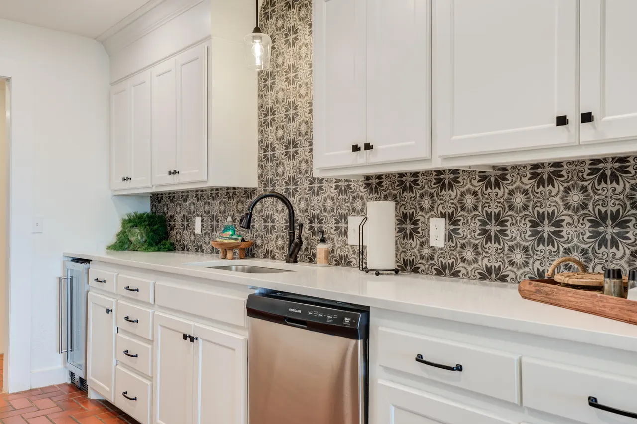 Photo 16 — 15 Surrey Circle, Ransom Canyon, TX 79366