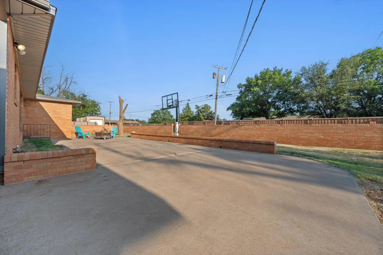Photo 26 — 904 E Cardwell Street, Brownfield, TX 79316