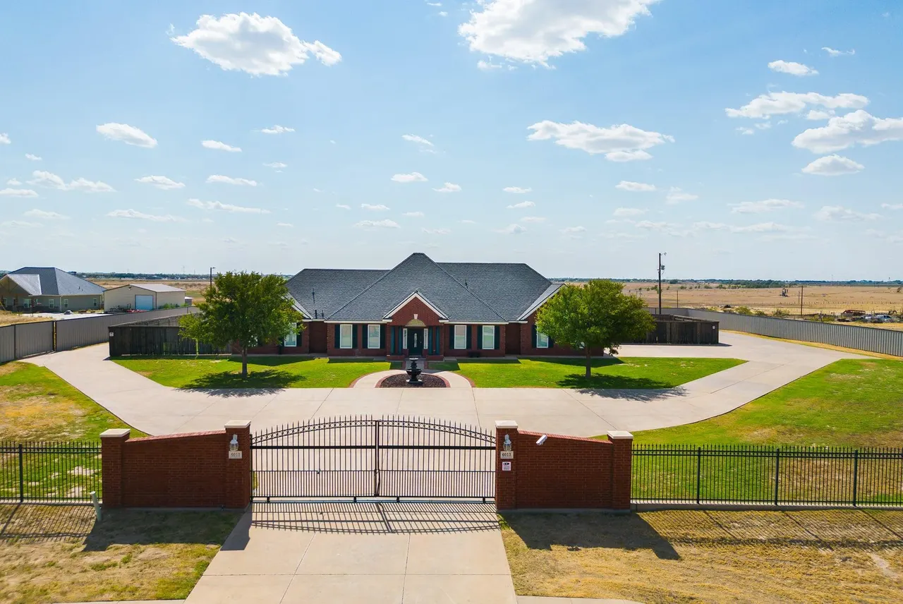 Front exterior — 6013 N F M 2528, Lubbock, TX 79415