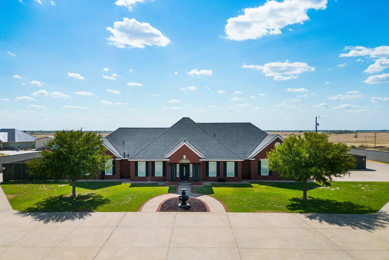 Photo 4 — 6013 N F M 2528, Lubbock, TX 79415