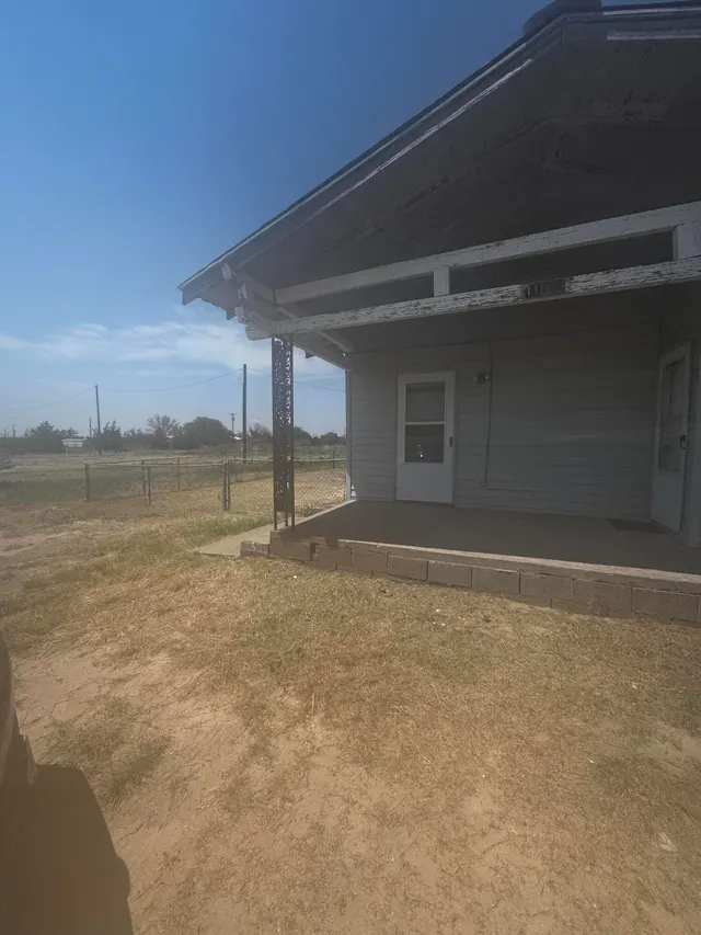 Photo 2 — 11704 County Rd 6900 B, Lubbock, TX 79407