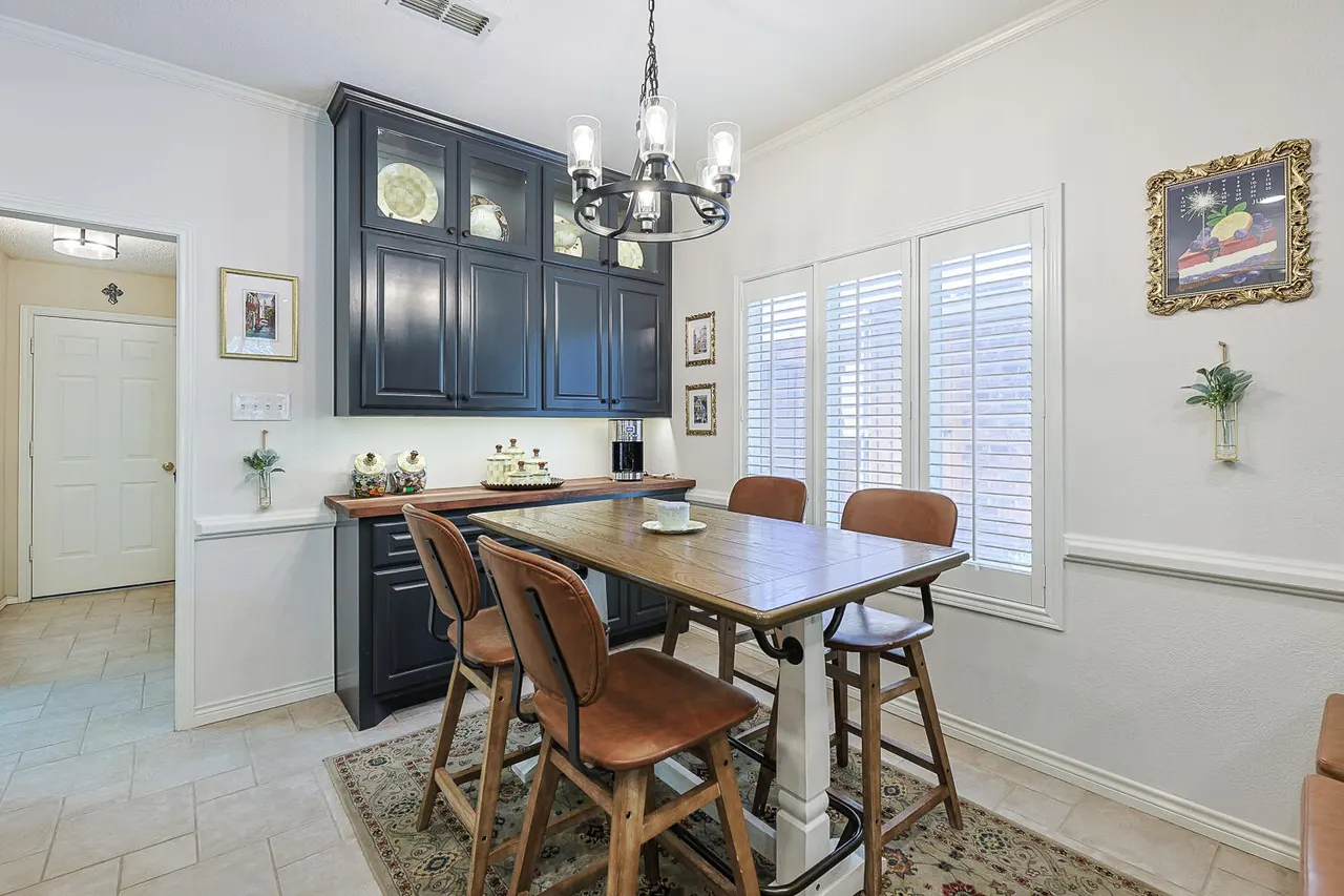 Photo 11 — 5521 84th Street, Lubbock, TX 79424