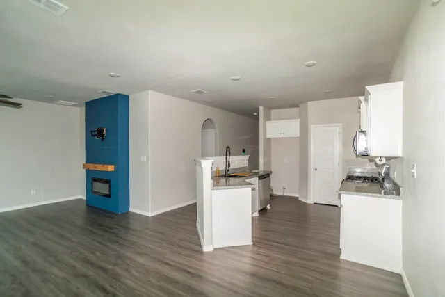 Photo 4 — 7012 12th Street, Lubbock, TX 79416