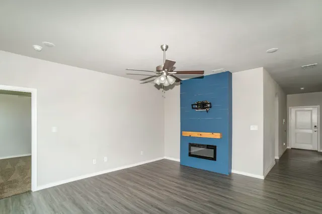Photo 5 — 7012 12th Street, Lubbock, TX 79416