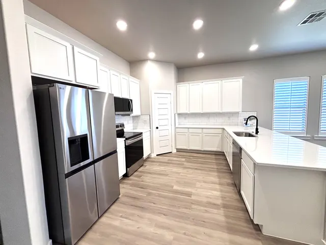 Photo 5 — 6303 Wausau Avenue, Lubbock, TX 79407