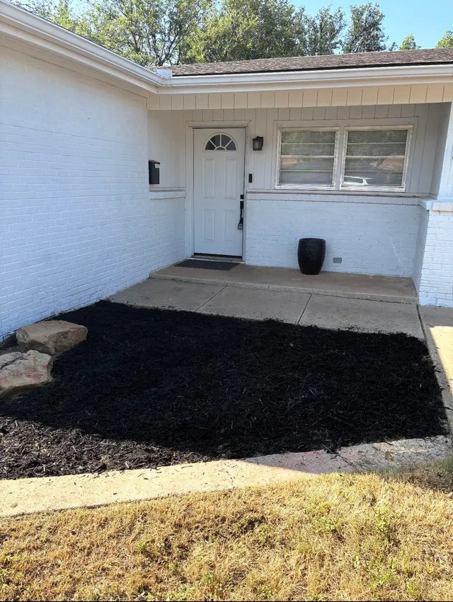 Photo 3 — 2319 53rd Street, Lubbock, TX 79412