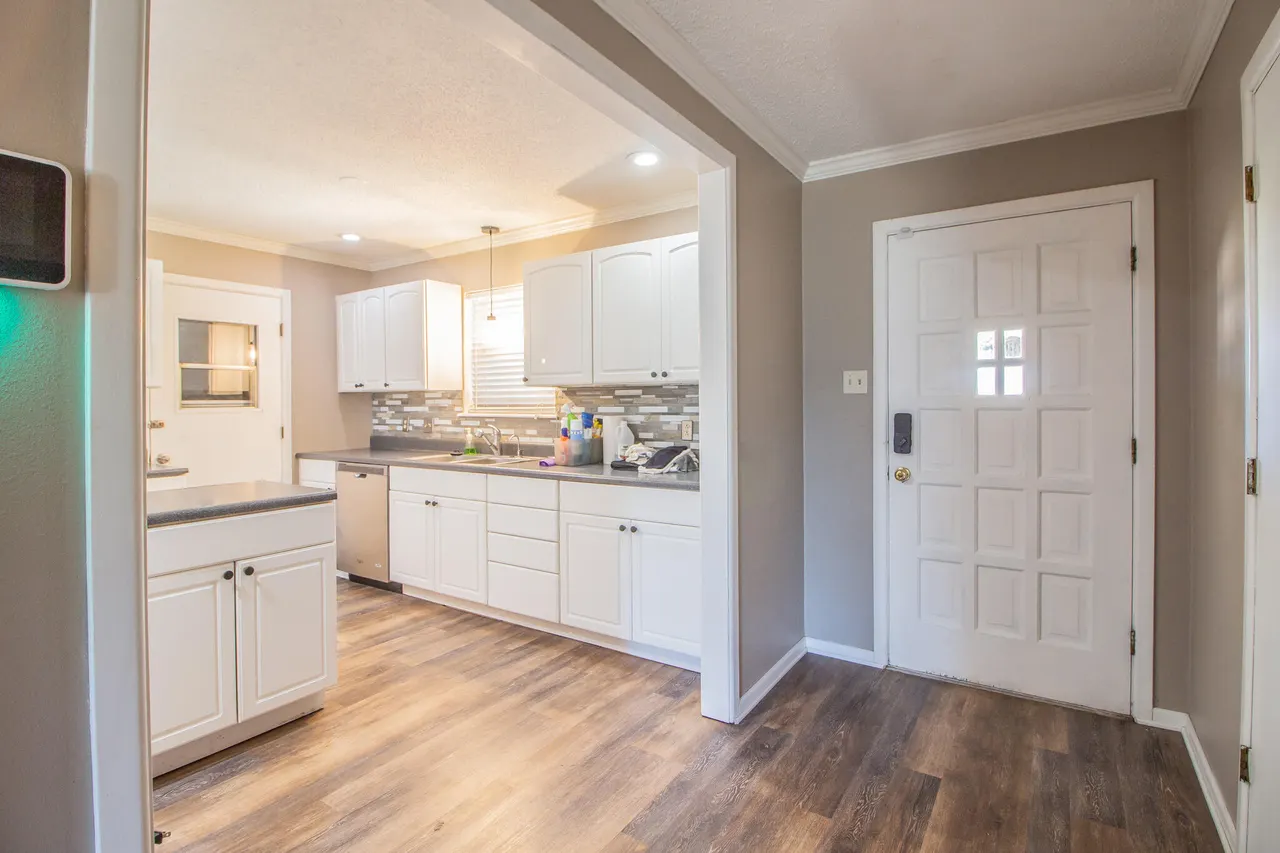 Photo 4 — 4413 53rd Street, Lubbock, TX 79414