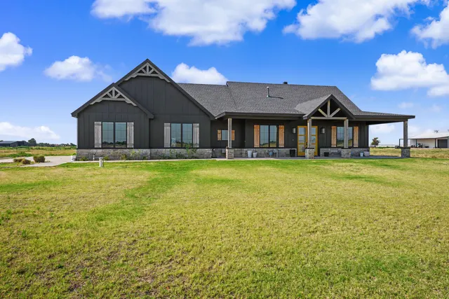 Front exterior — 3021 County Road 6000, Lubbock, TX 79415