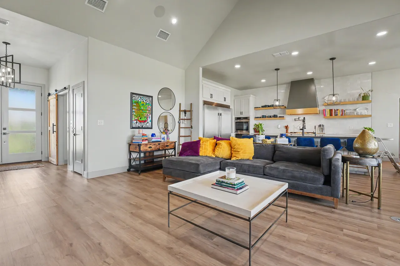 Photo 9 — 3021 County Road 6000, Lubbock, TX 79415
