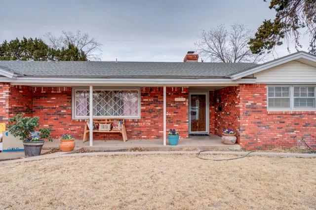 Photo 3 — 1614 56th Street, Lubbock, TX 79412