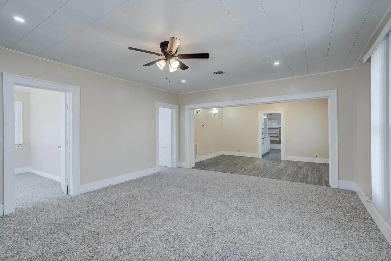 Photo 4 — 355 S 10th Street, Slaton, TX 79364