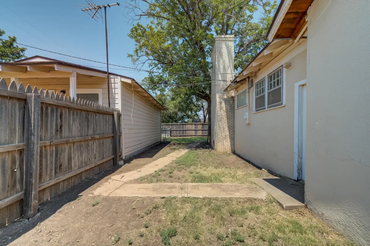 Photo 39 — 355 S 10th Street, Slaton, TX 79364