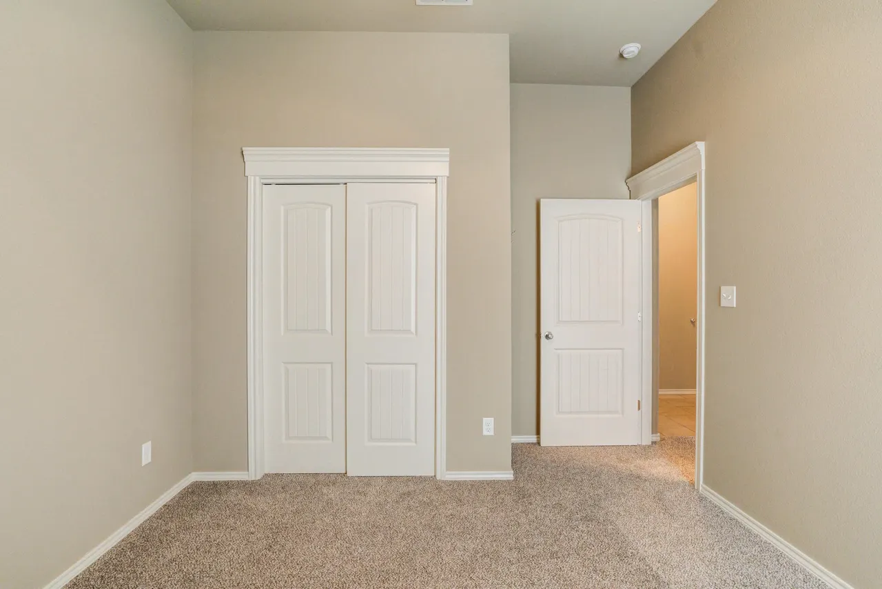 Photo 12 — 7621 85th Street, Lubbock, TX 79424