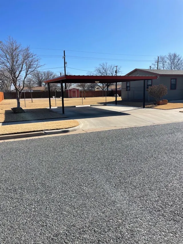 Photo 3 — 2105 Ash Avenue, Lubbock, TX 79404