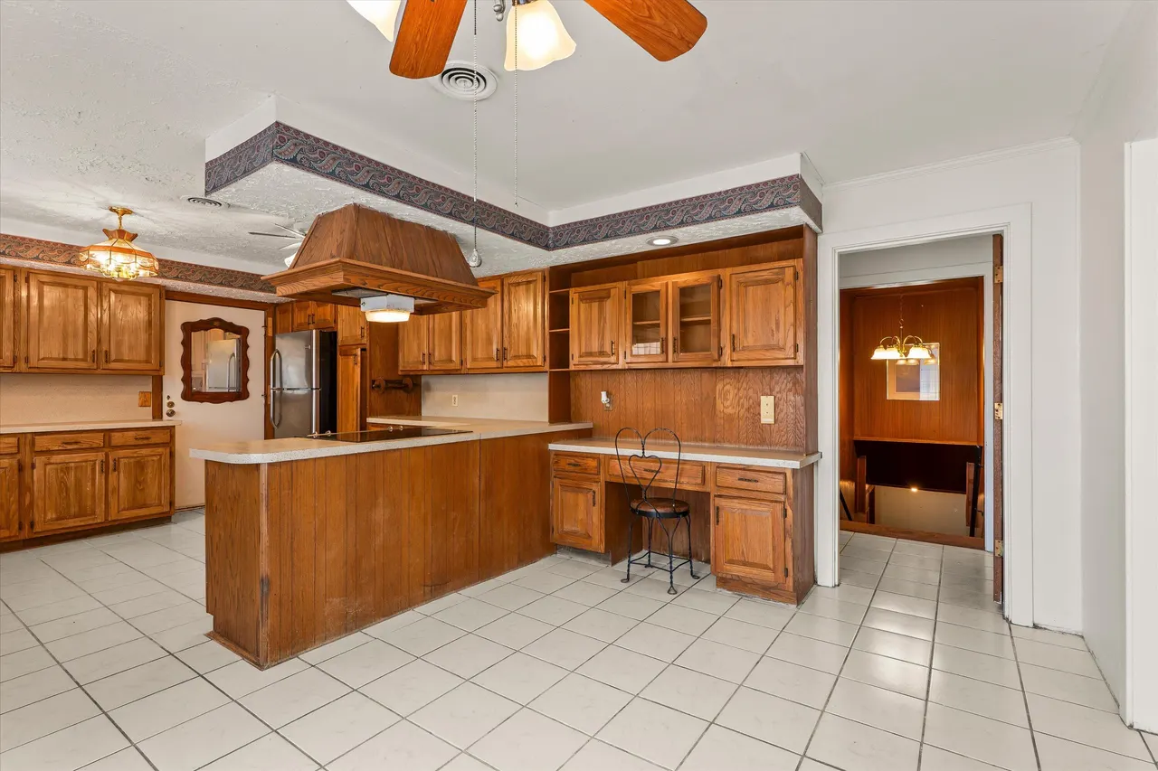 Photo 11 — 4506 17th Street, Lubbock, TX 79416
