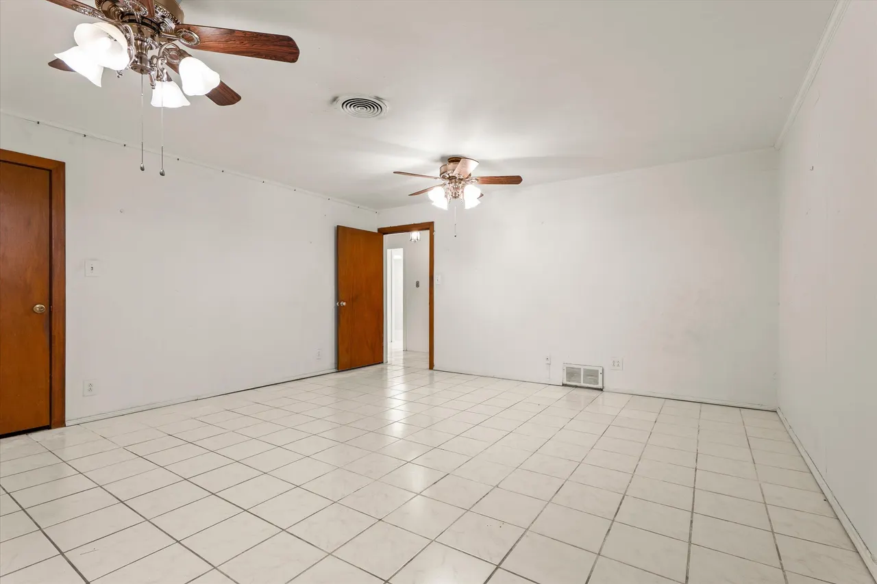 Photo 14 — 4506 17th Street, Lubbock, TX 79416