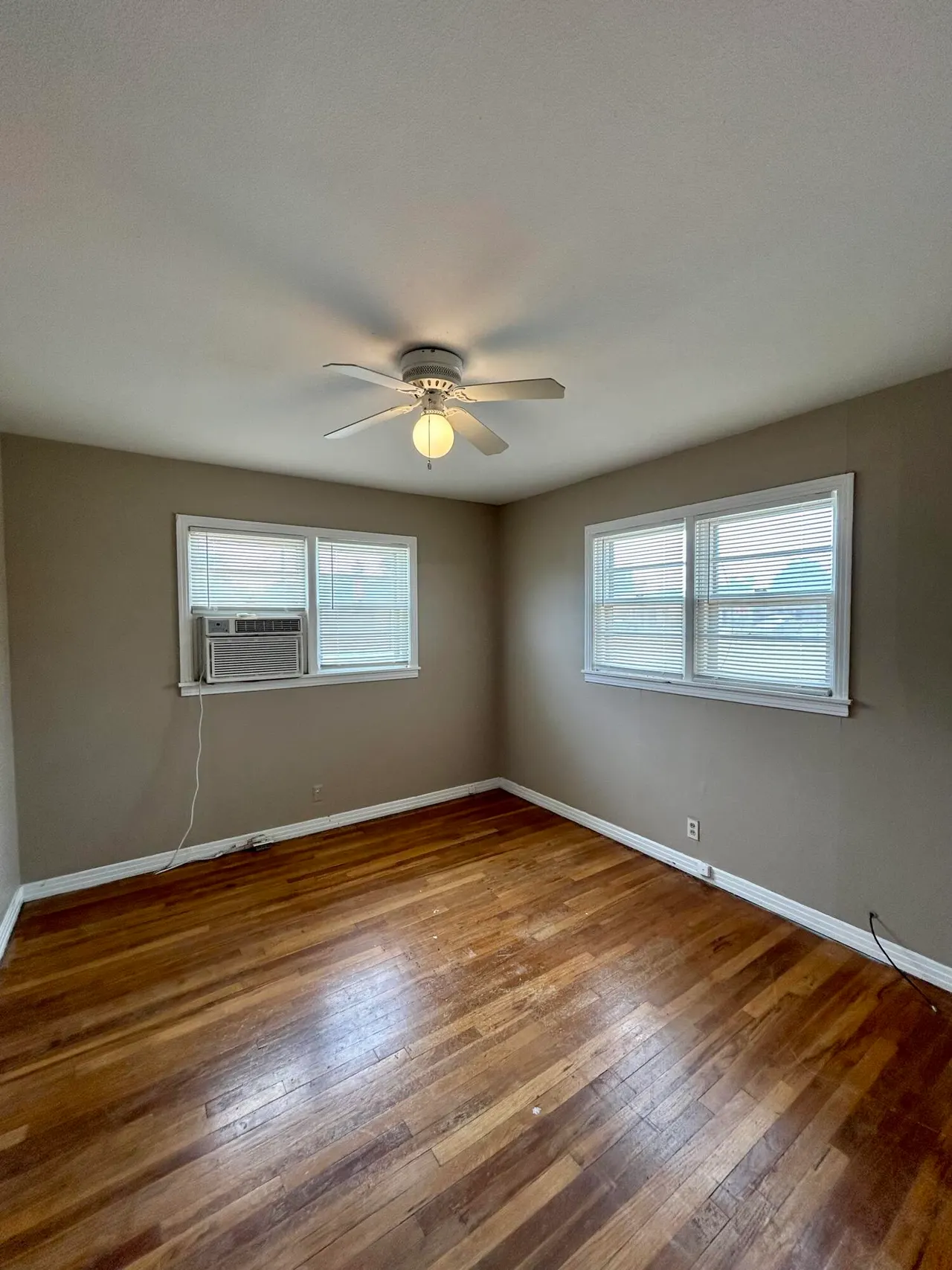 Photo 12 — 1924 26th Street, Lubbock, TX 79411