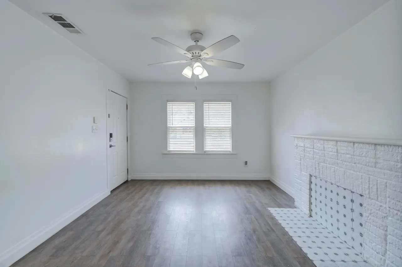 Photo 2 — 2008 28th Street, Lubbock, TX 79411
