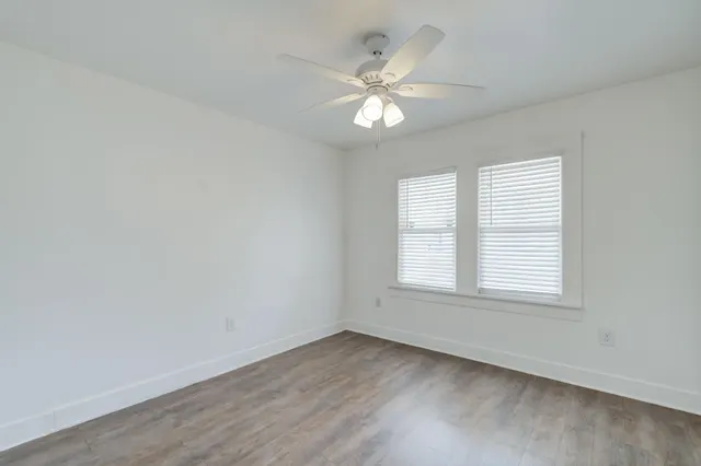 Photo 5 — 2008 28th Street, Lubbock, TX 79411