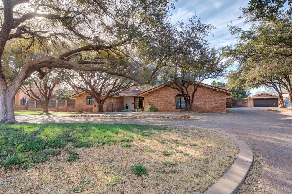 Photo 6 — 1904 Vicksburg Avenue, Lubbock, TX 79407