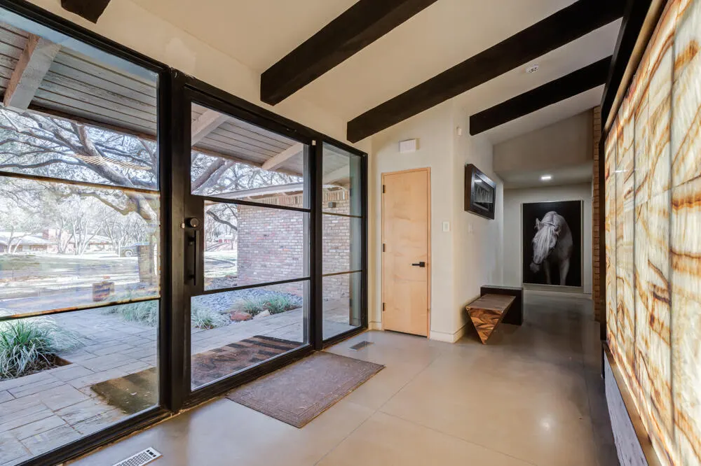 Photo 11 — 1904 Vicksburg Avenue, Lubbock, TX 79407