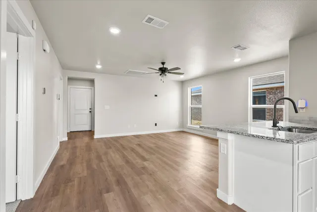 Photo 4 — 13208 Avenue S, Lubbock, TX 79423