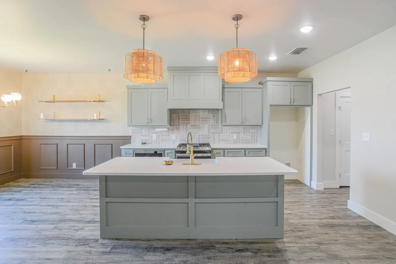 Photo 6 — 808 N Fulton Avenue, Lubbock, TX 79416