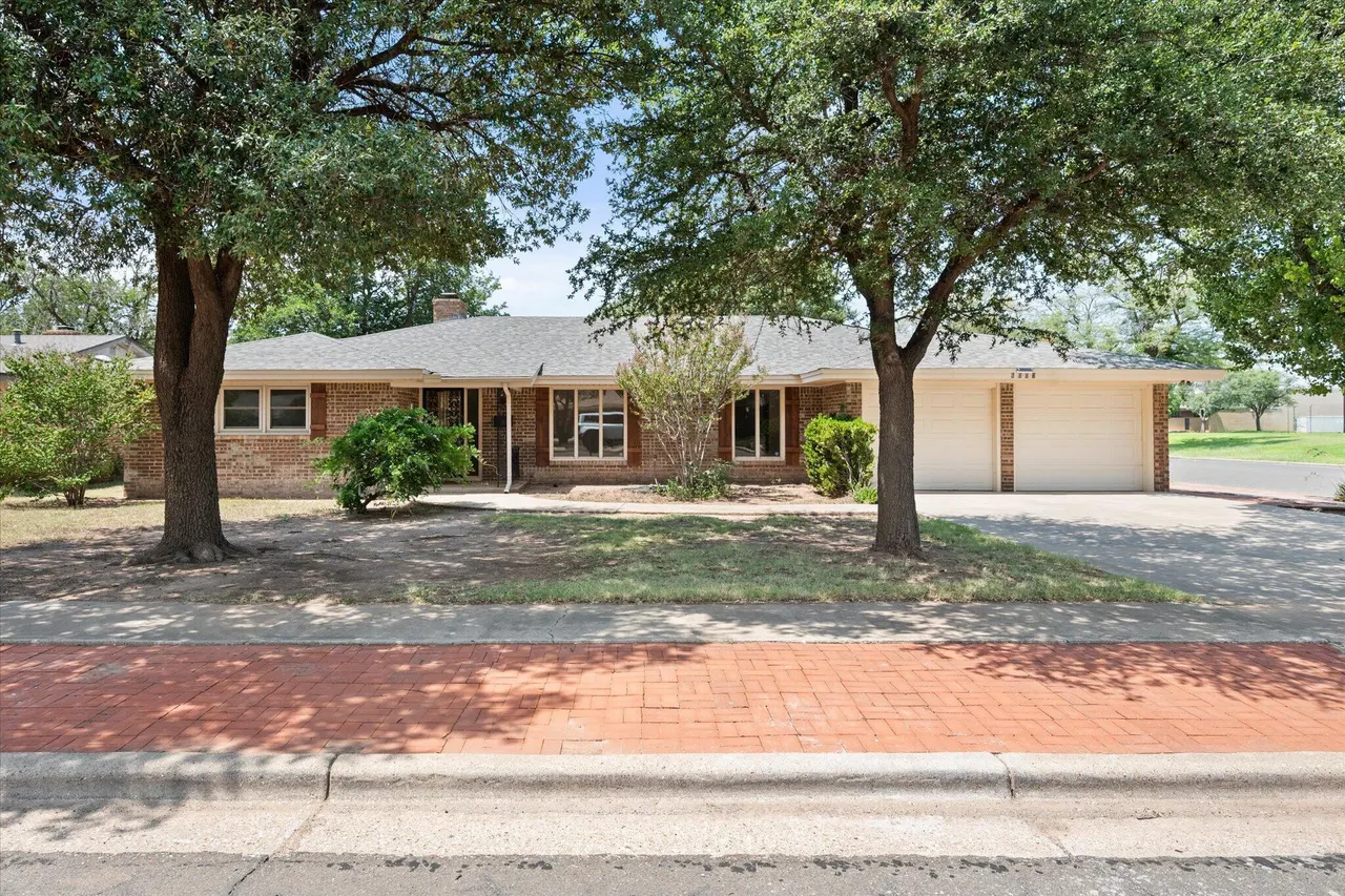 Photo 7 — 6002 Norfolk Avenue, Lubbock, TX 79413