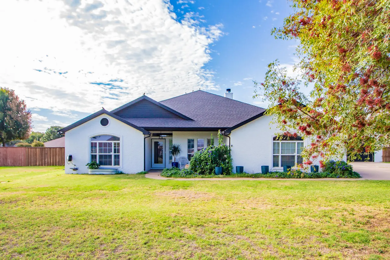 Front exterior — 5303 County Road 7340, Lubbock, TX 79424