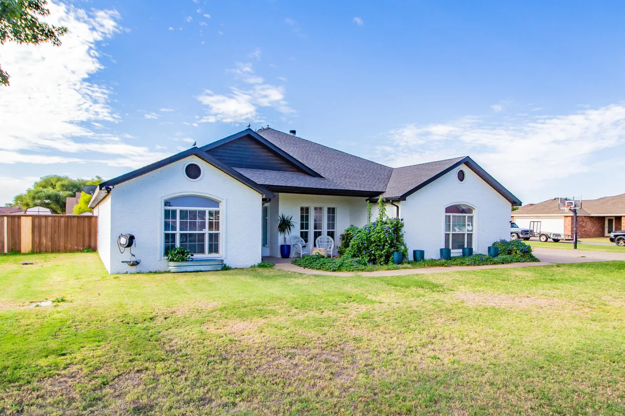 Photo 2 — 5303 County Road 7340, Lubbock, TX 79424