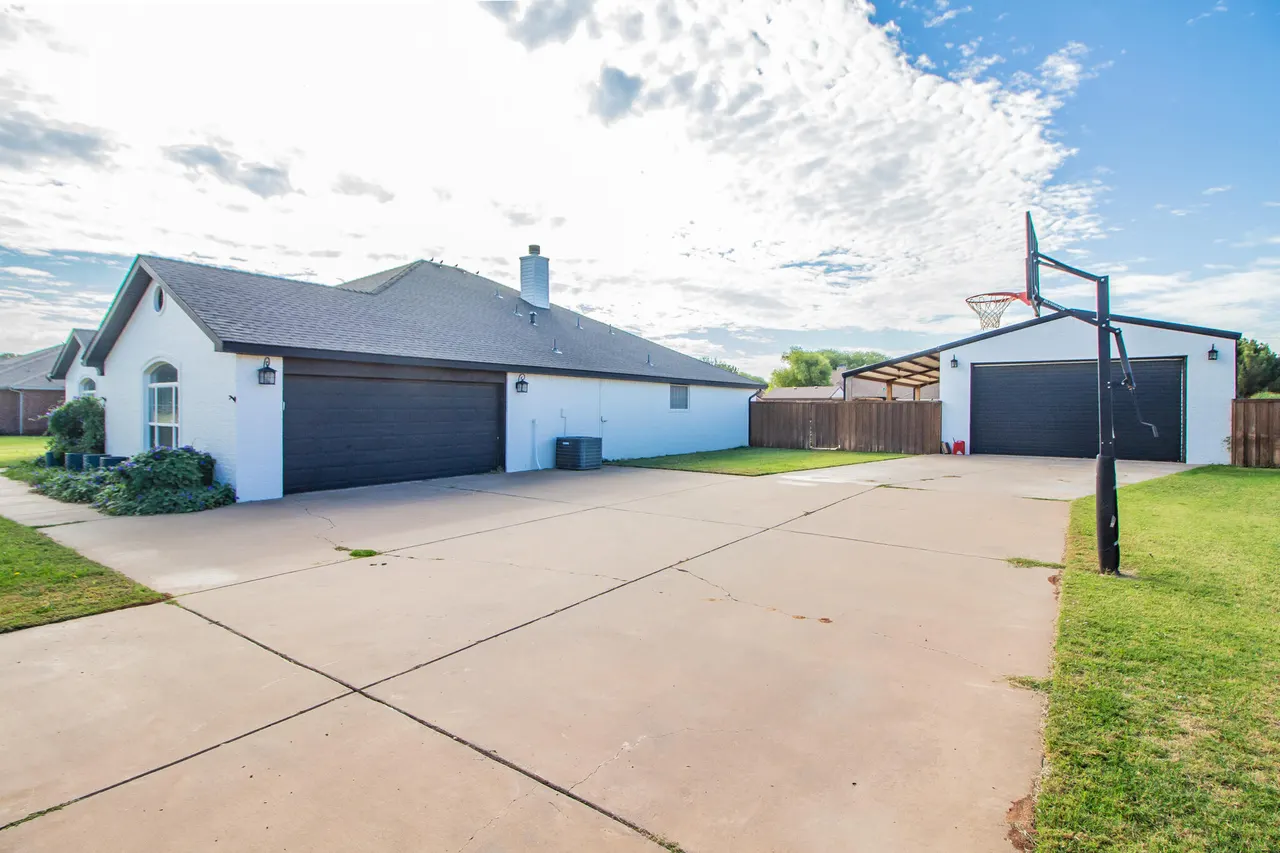 Photo 4 — 5303 County Road 7340, Lubbock, TX 79424