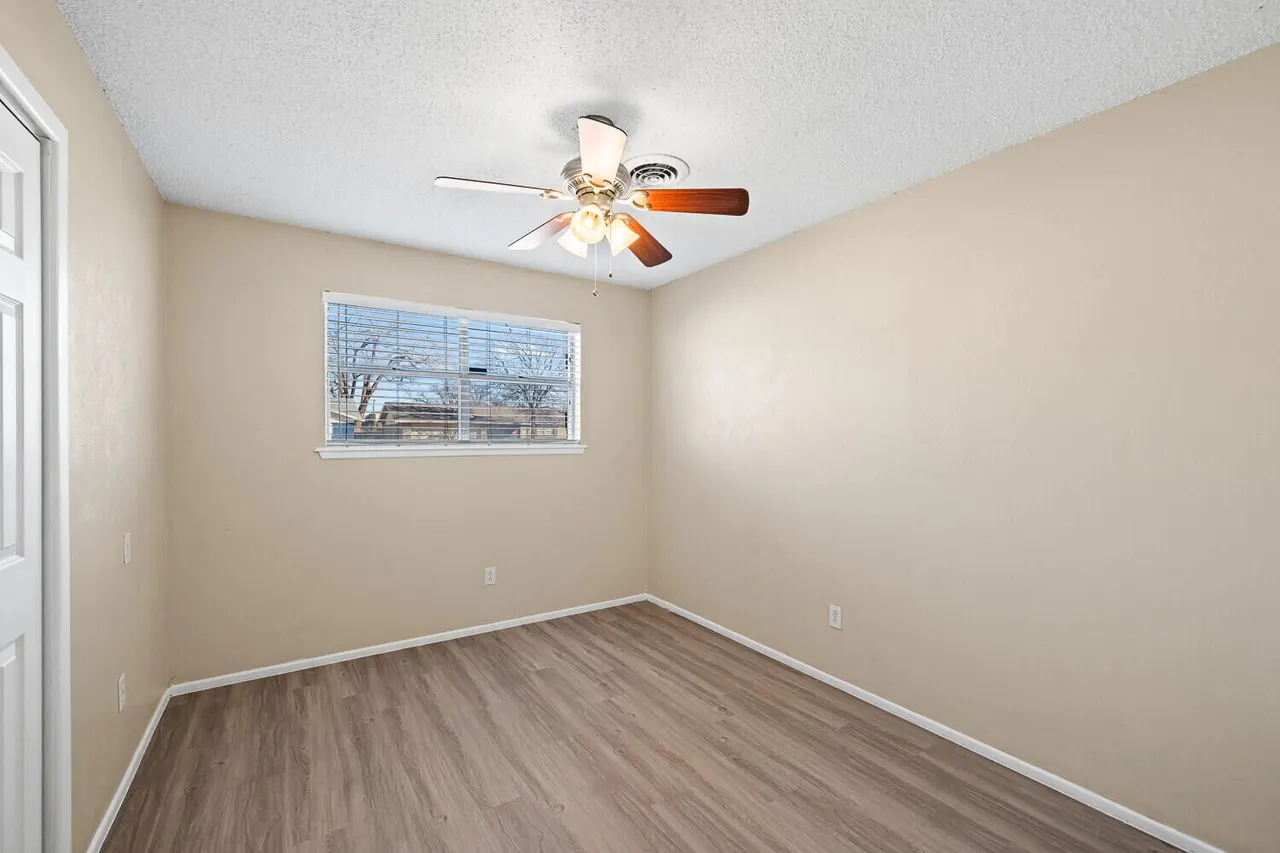 Photo 13 — 5511 16th Place, Lubbock, TX 79416