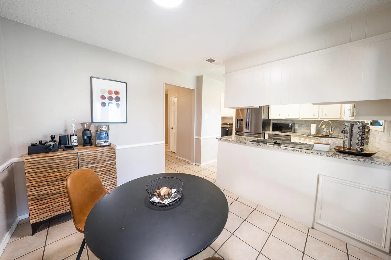 Photo 9 — 1011 Homestead Drive, Lubbock, TX 79416