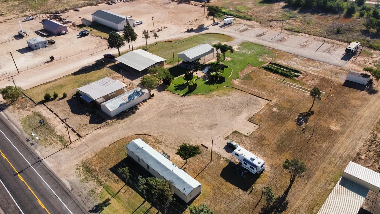 Photo 8 — 402 S 14th Street, Brownfield, TX 79316