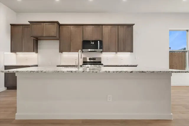 Photo 3 — 2604 Garland Avenue, Lubbock, TX 79407