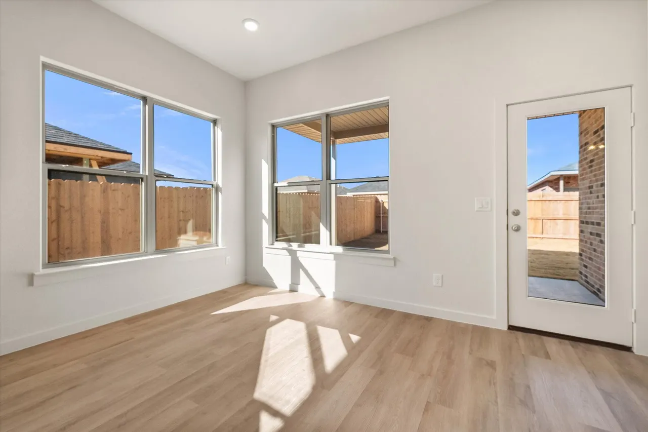 Photo 17 — 2604 Garland Avenue, Lubbock, TX 79407