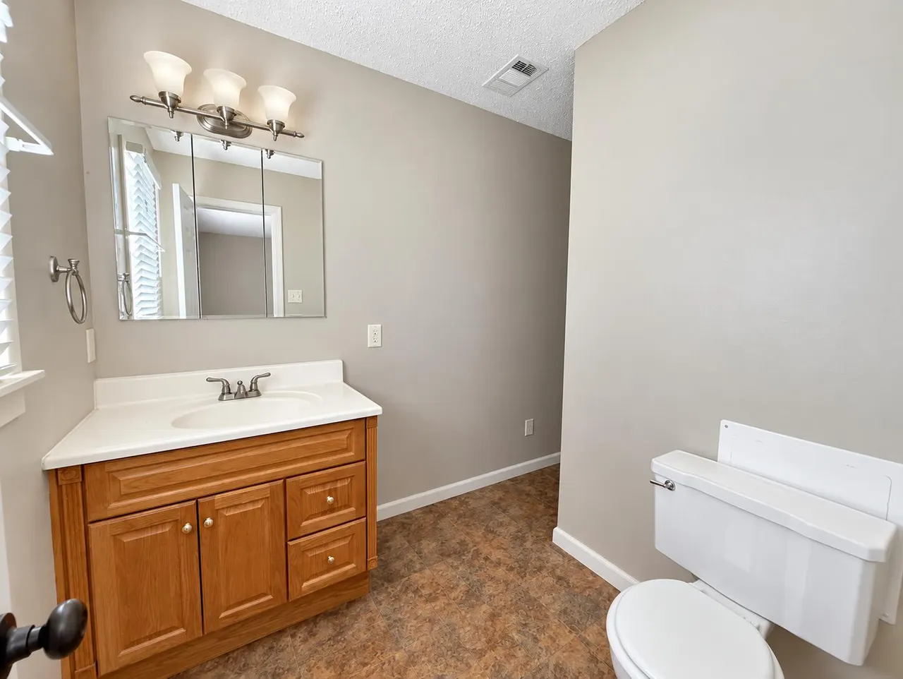 Photo 11 — 4913 18th Street, Lubbock, TX 79416