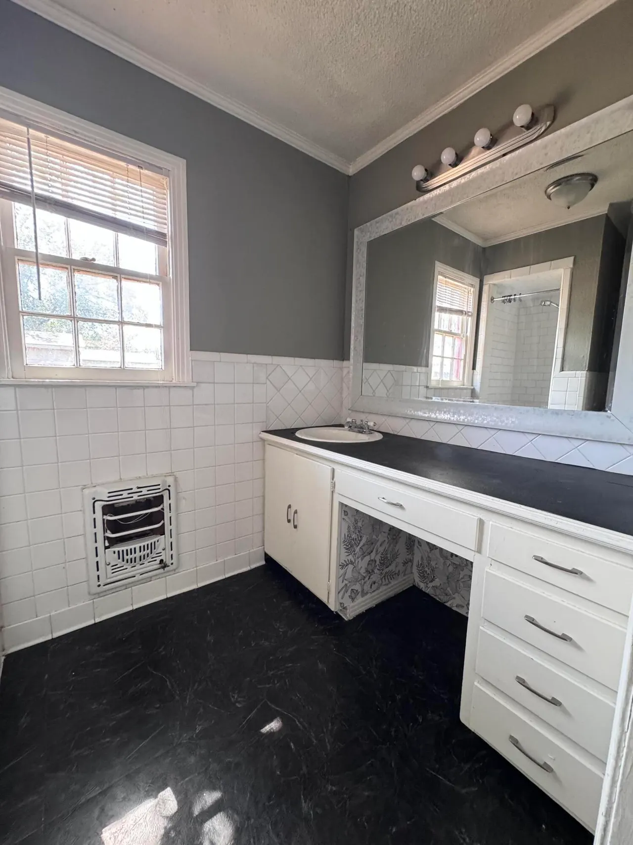Photo 16 — 3420 30th Street, Lubbock, TX 79410