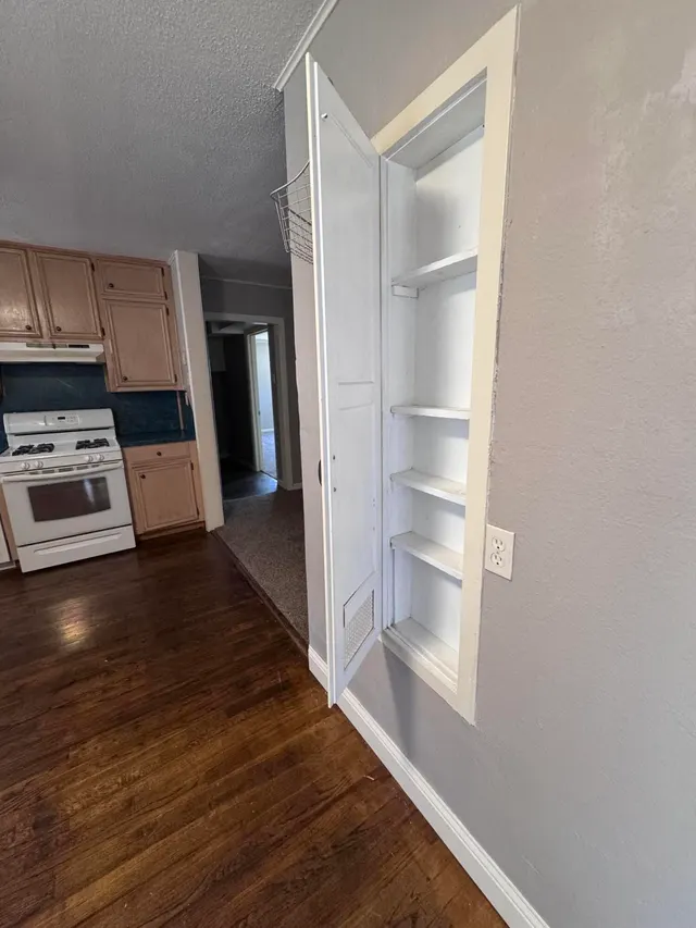 Photo 8 — 3420 30th Street, Lubbock, TX 79410