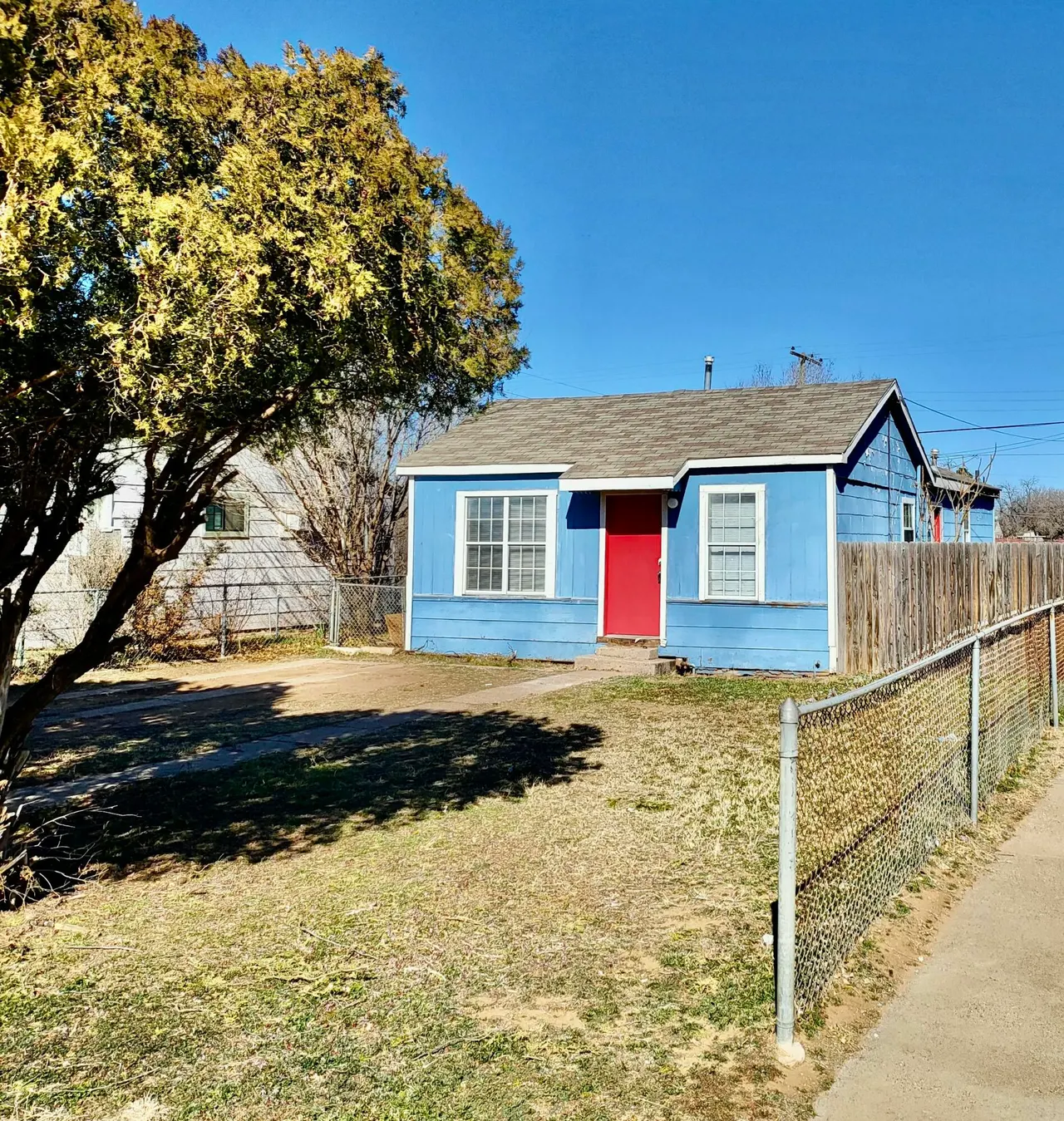 Photo 3 — 2824 Bates Street, Lubbock, TX 79415