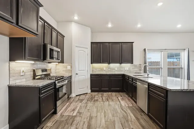 Photo 2 — 7343 100th Street, Lubbock, TX 79424