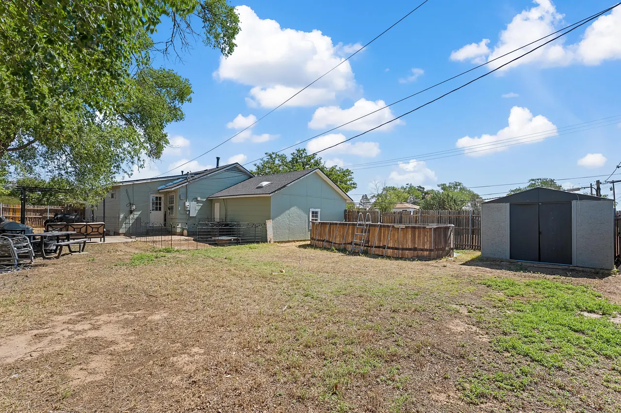 Photo 16 — 1602 Avenue B, Levelland, TX 79336