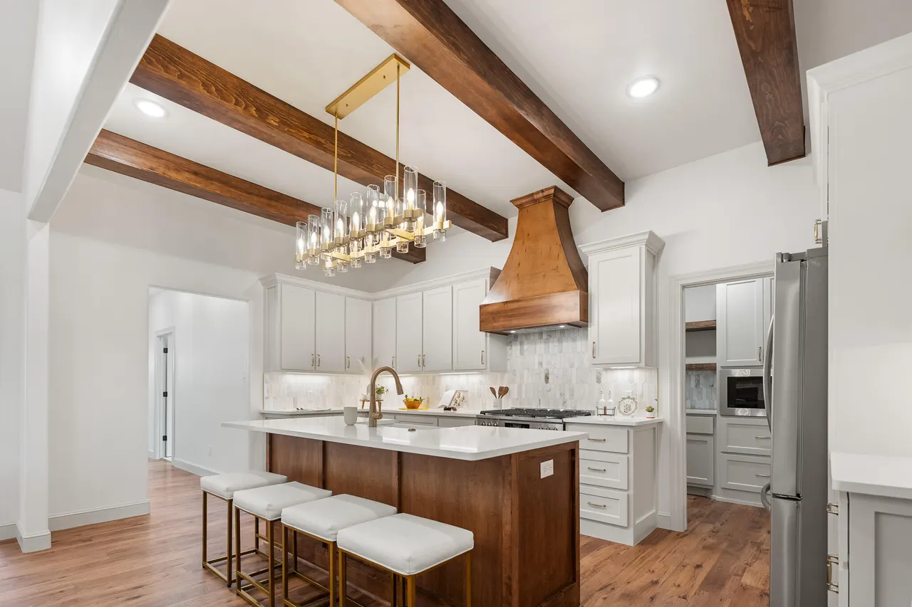 Photo 9 — 5604 Volney Avenue, Lubbock, TX 79407