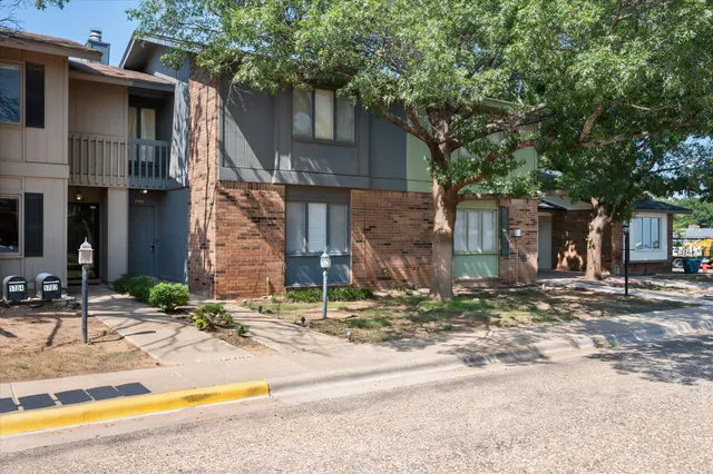 Photo 2 — 5706 38th Street, Lubbock, TX 79407