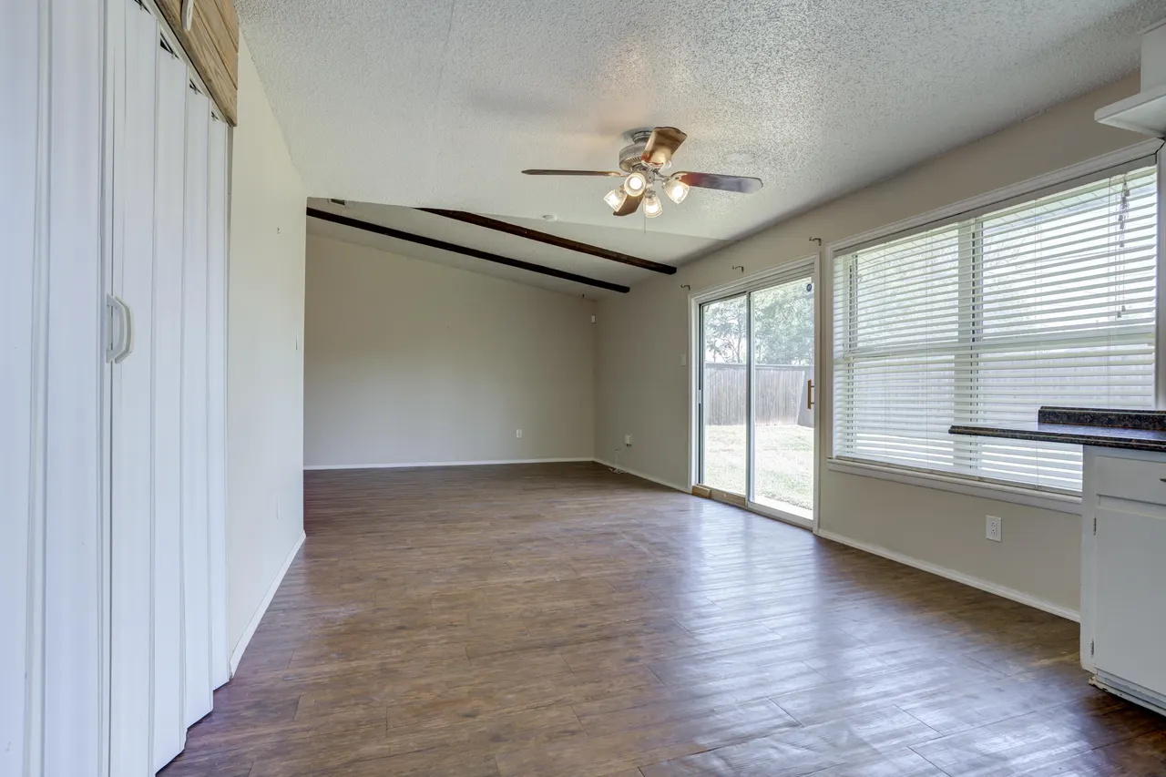 Photo 19 — 5427 34th Street, Lubbock, TX 79407