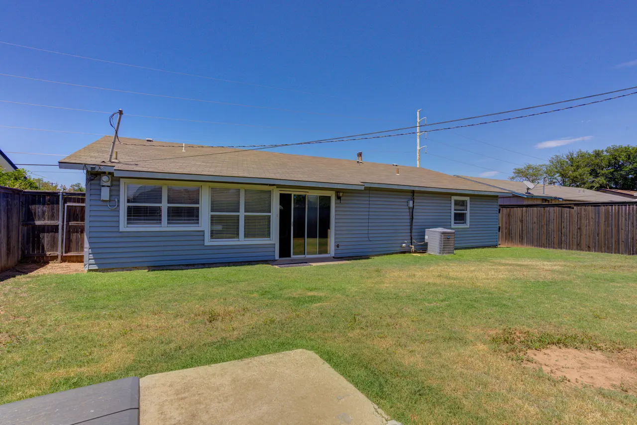 Photo 34 — 5427 34th Street, Lubbock, TX 79407