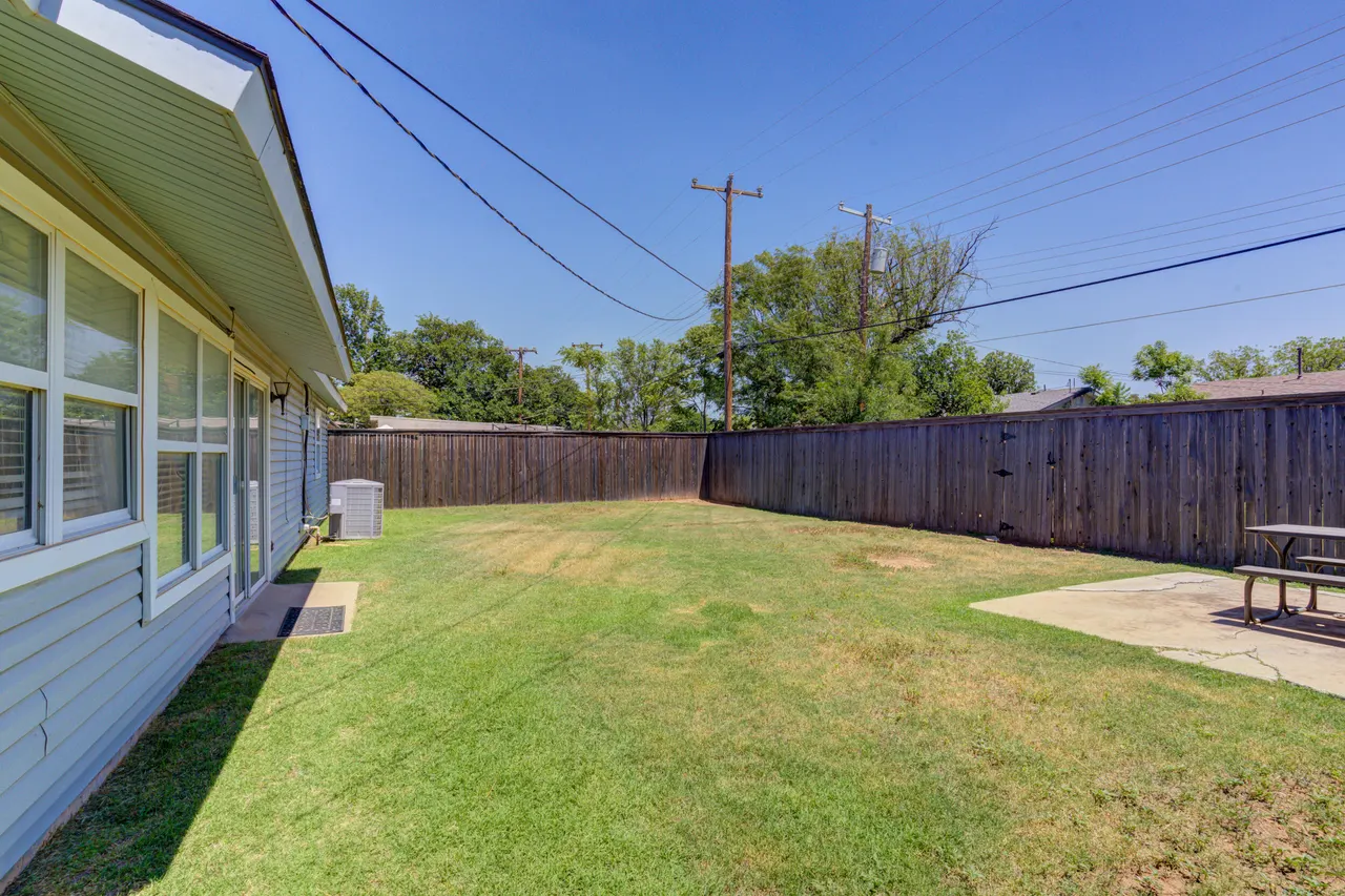 Photo 35 — 5427 34th Street, Lubbock, TX 79407