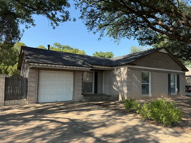 Front exterior — 2518 33rd Street, Lubbock, TX 79410