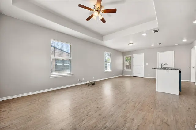 Photo 5 — 2116 24th Street, Lubbock, TX 79411